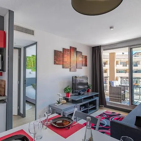 Apartment Super 1 Chambre Plage 2min A Pied, Piscine *